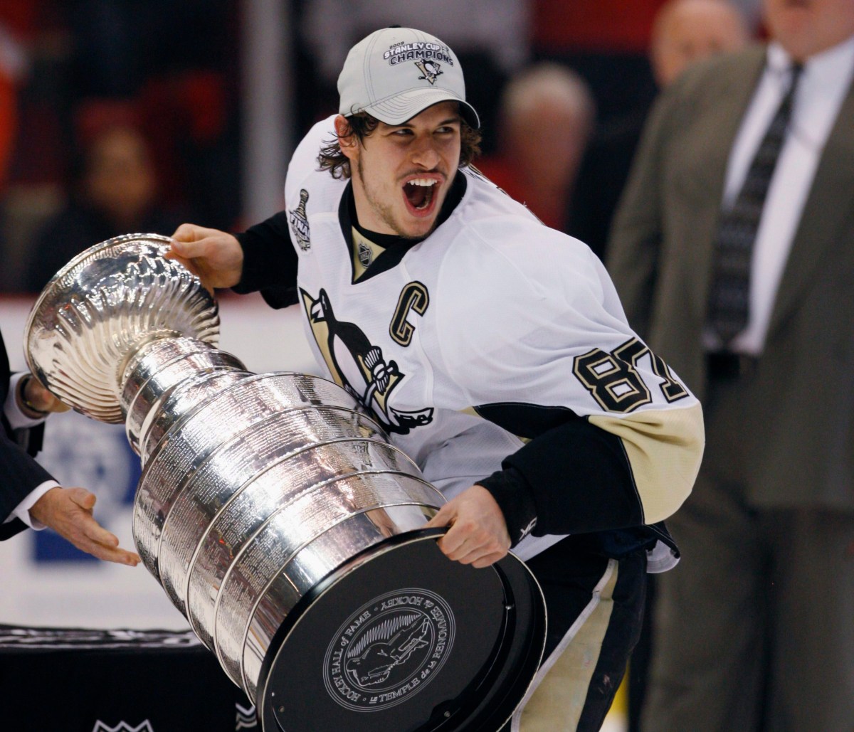 NHL Stanley Cup 20090612 Team Canada Official Olympic Team Website