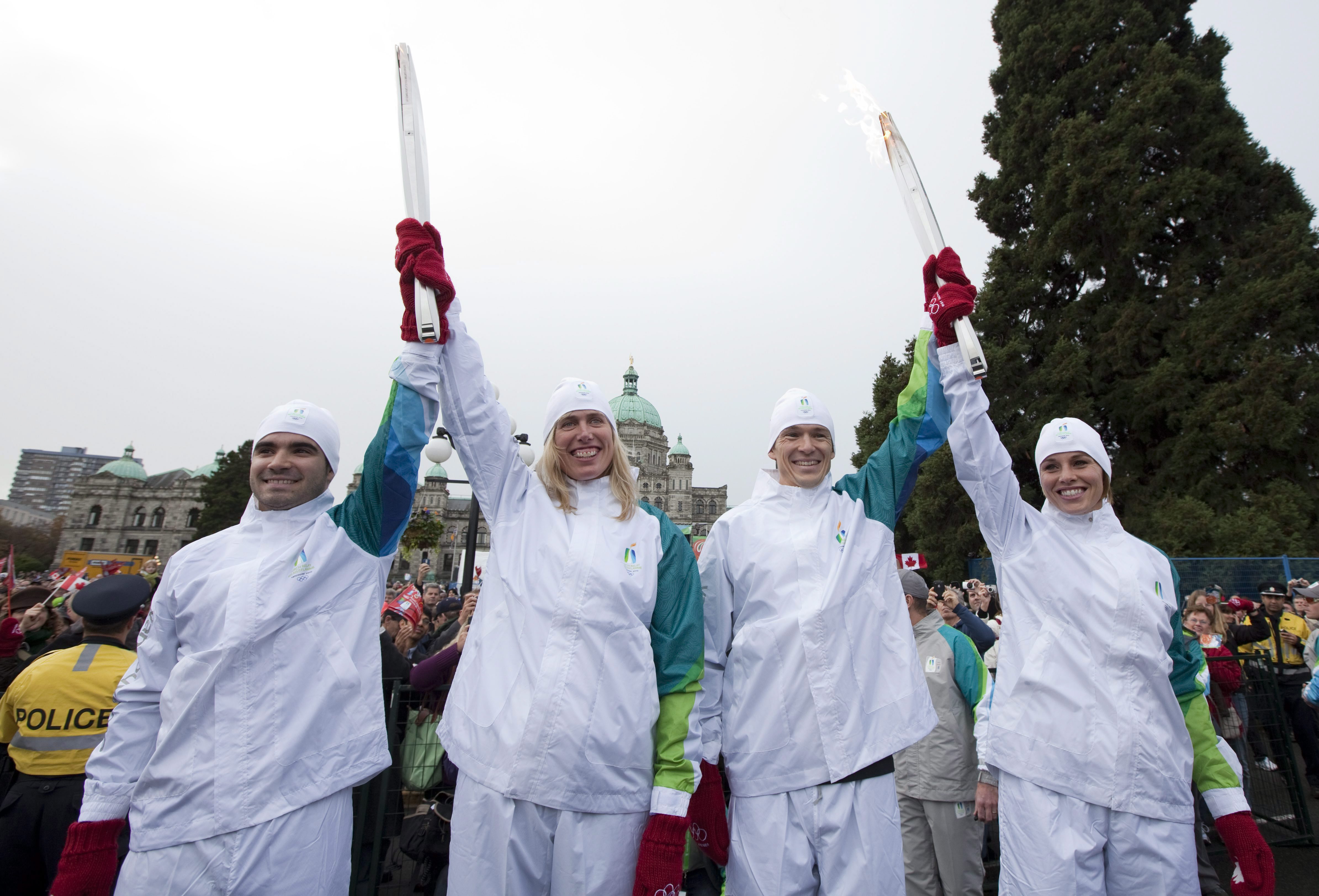 Vancouver 2010 Olympic Torch Relay Features Canadian Olympians Team