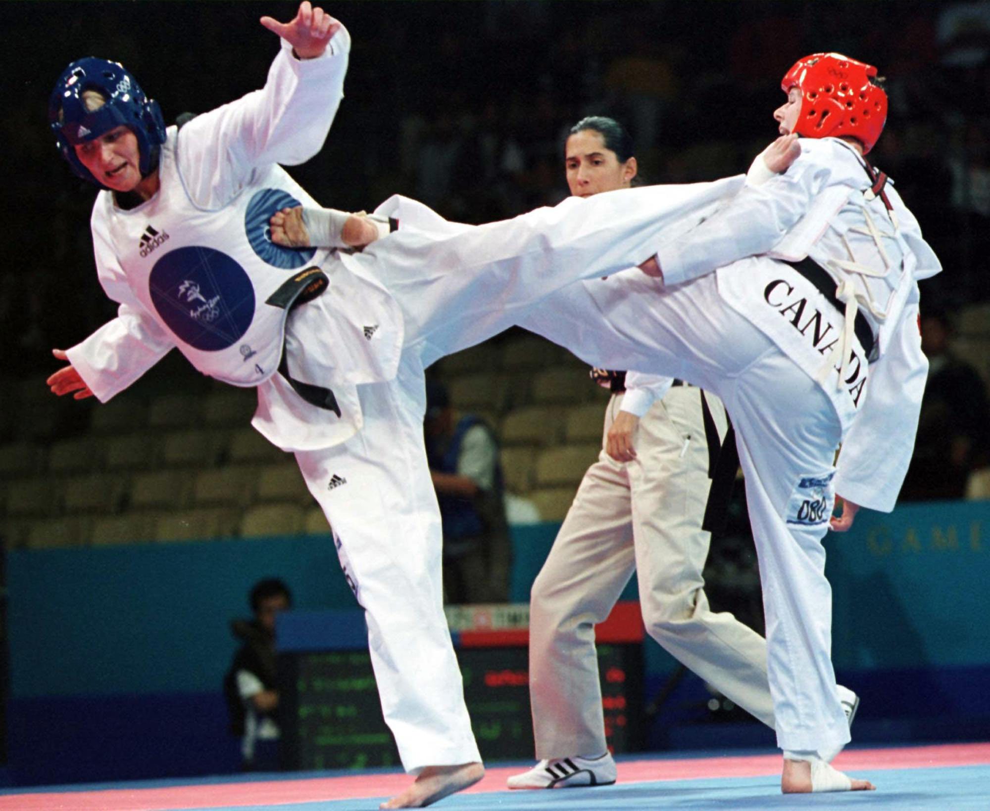 Dominique Bosshart (right)