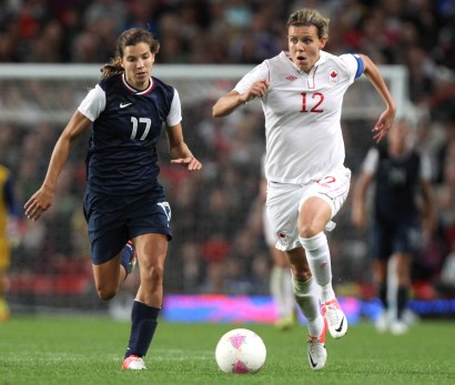 Christine Sinclair dribbles the ball in the 2012 Olympic semifinal