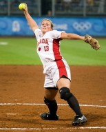 Danielle Lawrie pitches the ball