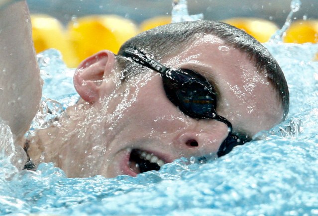 Canada's Ryan Cochrane, from Victoria, B.C., swims in the men's 1500-metre freestyle at Beijing 2008. (Paul Chiasson)