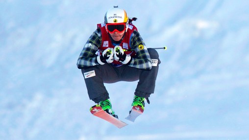Marielle Thompson racing to a World Cup gold (Photo: CP)