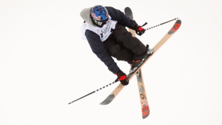 Bowman Noah Bowman landing a grab.