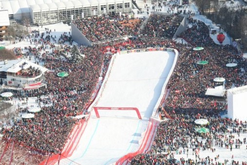 Kitzbuhel-Crowd-2013 Photo: http://ow.ly/D08kI