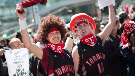 With Toronto Maple Leafs struggling for respectability, Raptors are emerging as a top alternative to hockey doom-and-gloom.