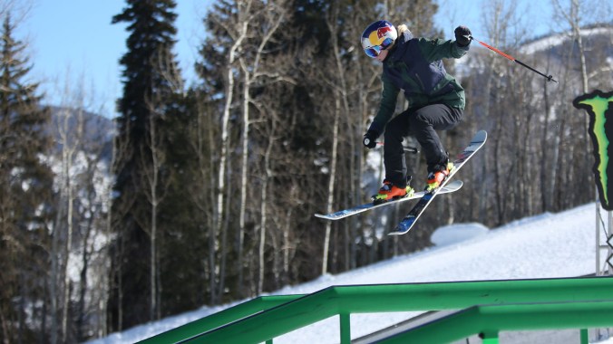 Dara Howell on the rails at 2015 X Games in Aspen. (photo: Canadian Freestyle Ski Association).