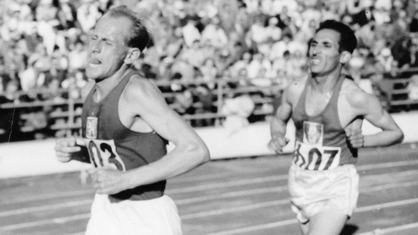 Emil Zatopek (front) grimaced through three Olympic gold medal performances at Helsinki 1952. He was famous for bad form and consistently painful expressions on his face throughout competition.