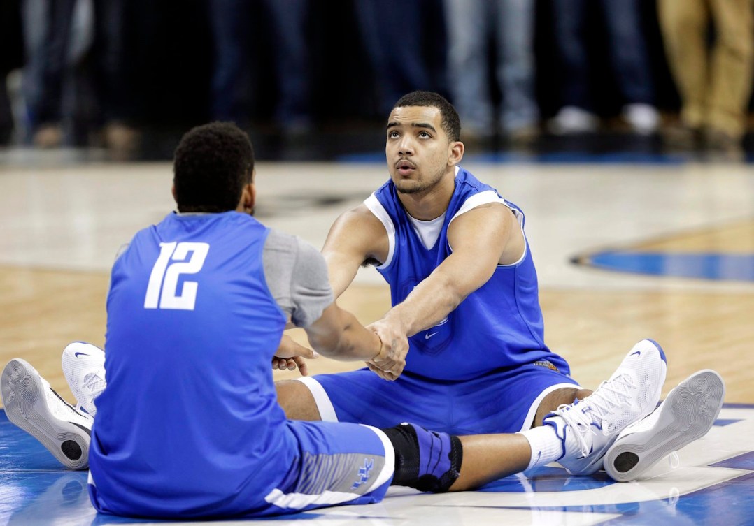 Trey Lyles, right, stretches during practice. (Photo: Canadian Press)