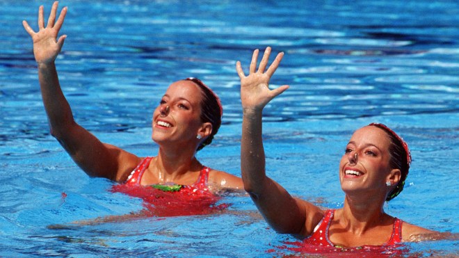 Penny and Vicky Vilagos, identical twins, competing at the Barcelona 1992 Olympic games. 
