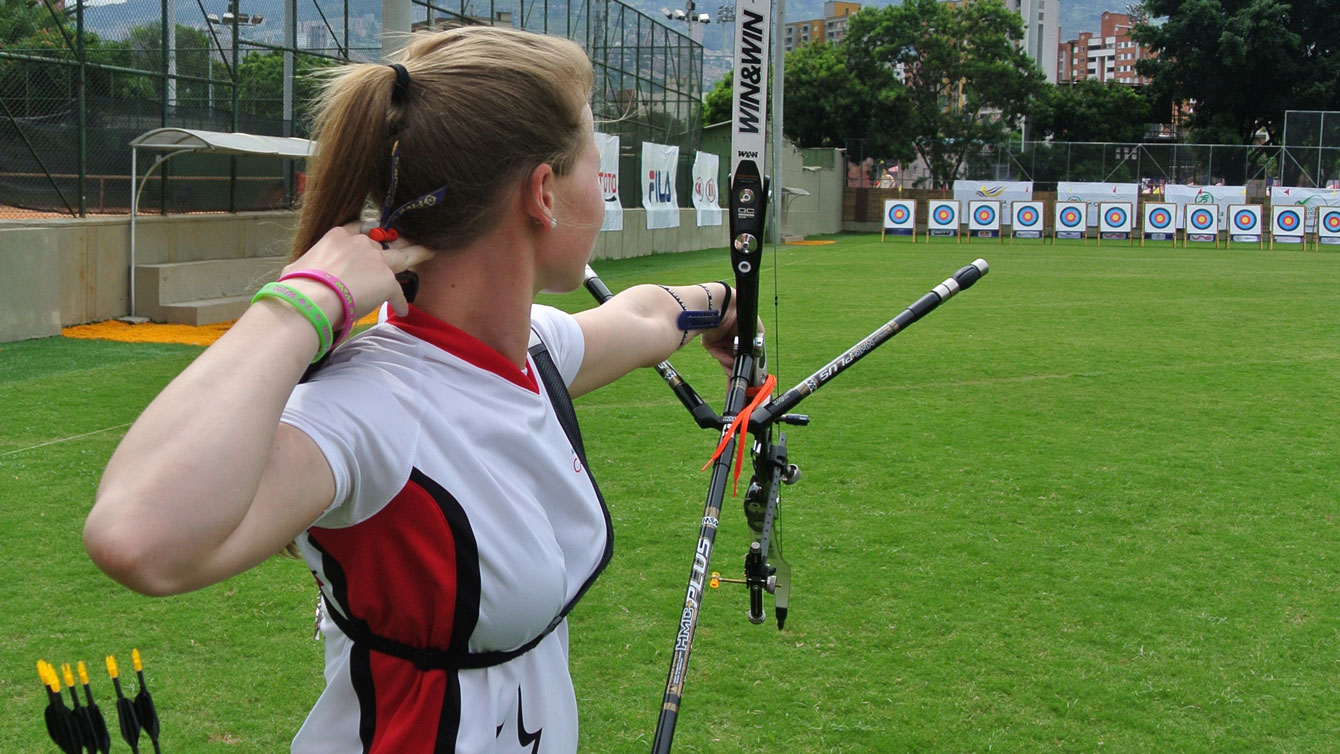 Duenas leads Canada's archery team named for Pan Am Games Team Canada