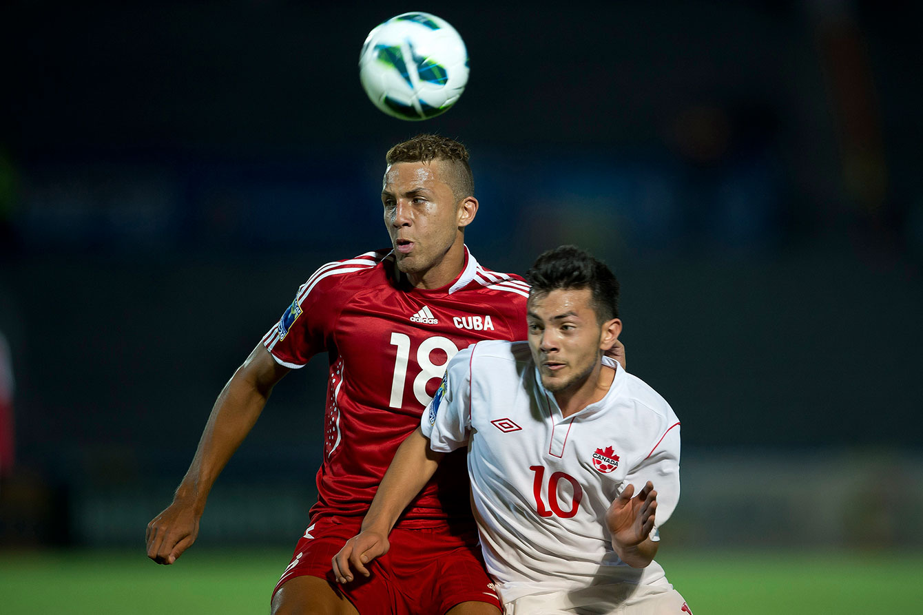 Keven Aleman (right) in action for Canada (Photo: Canada Soccer).