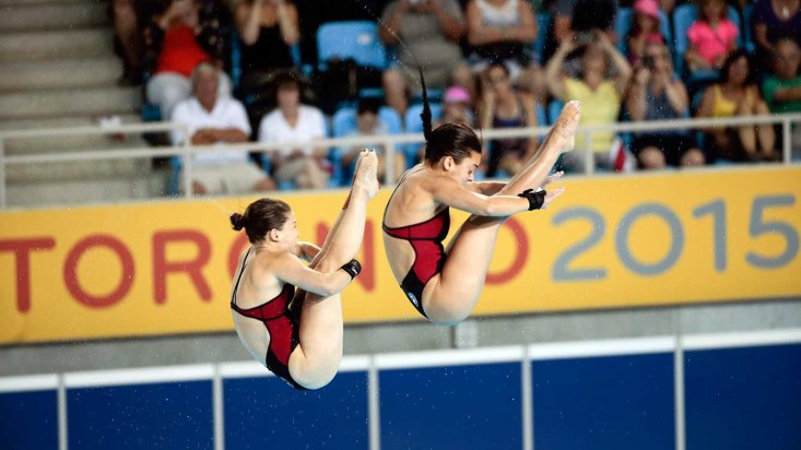 Roseline Filion (l) and Meaghan Benfeito compete in the 10m synchro platform final at TO2015.