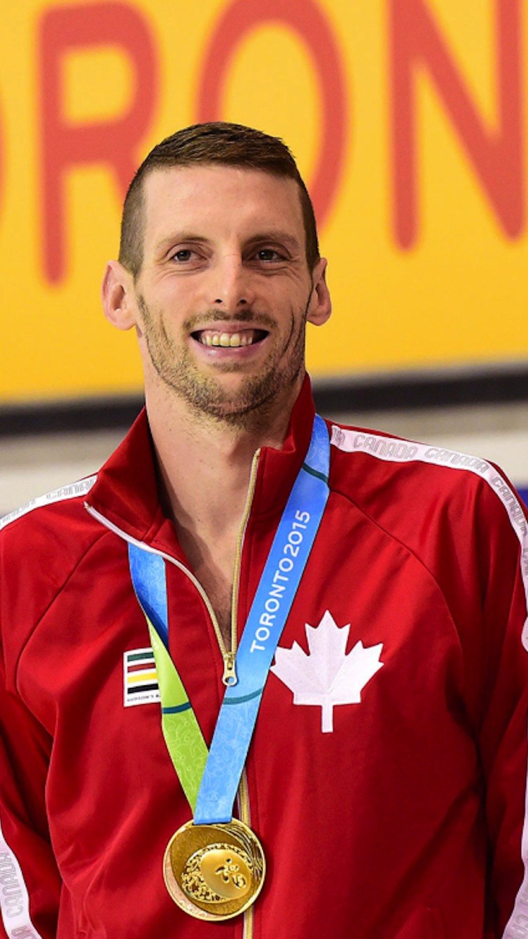 Ryan Cochrane at TO2015 with his gold in the men's 400m freestyle.