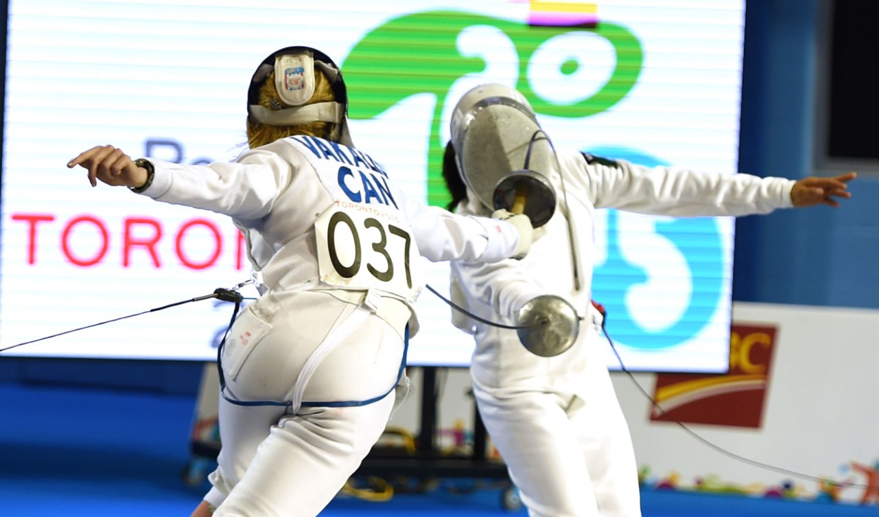 Donna Vakalis finished 4th in the women's modern pentathlon, securing a berth for Rio 2016.