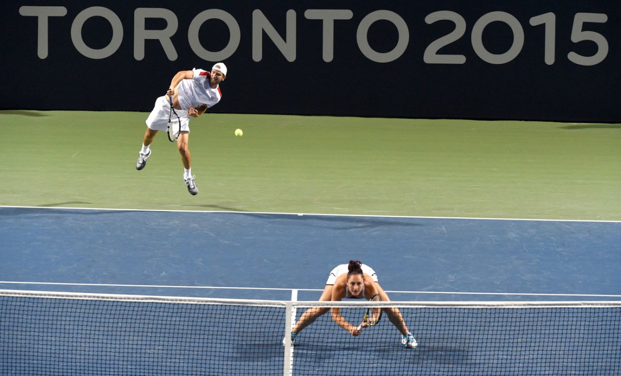 Philip Bester and Gaby Dabrowski won mixed doubles silver. (Photo: Jason Ransom)