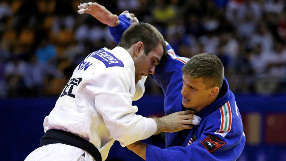 Antoine Valois-Fortier fights Attila Ungvari of Hungary in Ulaanbaatar, Mongolia on July 4, 2015 (Photo: IJF Media by G. Sabau). 