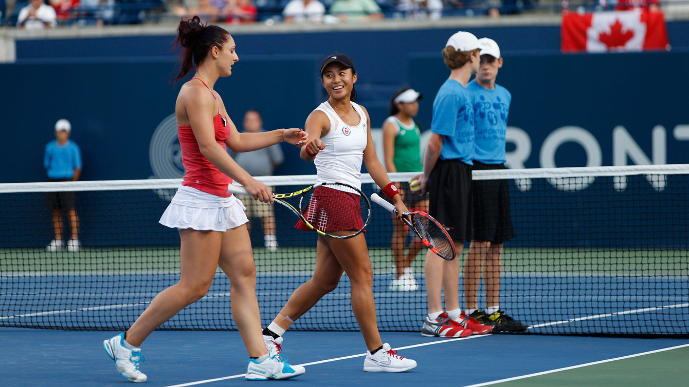 Dabrowski and Zhao at the Pan Am Games women's doubles final on July 16, 2015.