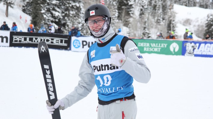 Lewis Irving competes at the FIS World Cup in Deer Valley World Cup in February 2016 (Chad Buchholz / FIS)