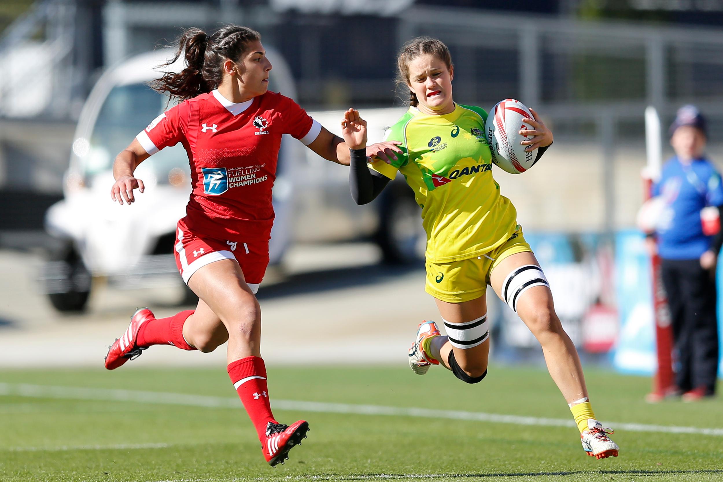 Bianca Farella in pursuit as Australia descends the field to score a try at Atlanta 7s (Photo: Mike Lee @ KLC Fotos).
