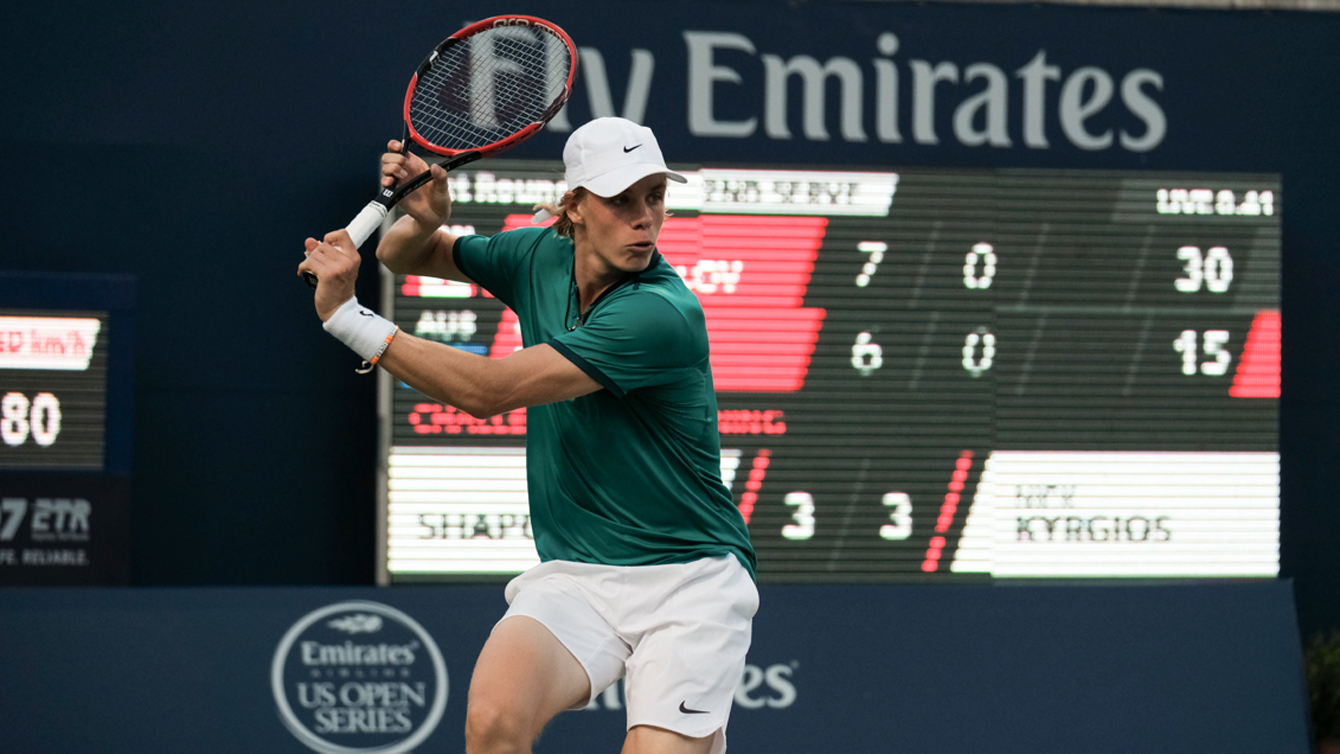 Denis Shapovalov in action against Nick Kyrgios at the Rogers Cup in Toronto on July 22, 2016. (Thomas Skrlj/COC)