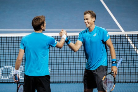 Canada’s Vasek Pospisil and Daniel Nestor play doubles in the quarterfinals of the Rogers Cup in Toronto on July 29, 2016. (Thomas Skrlj/COC)
