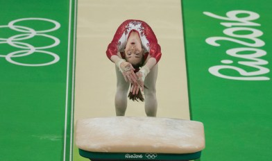 Canada's Isabela Onyshko performs at the artistic gymnastics women's qualification at the 2016 Summer Olympics in Rio de Janeiro, Brazil, Sunday, Aug. 7, 2016.