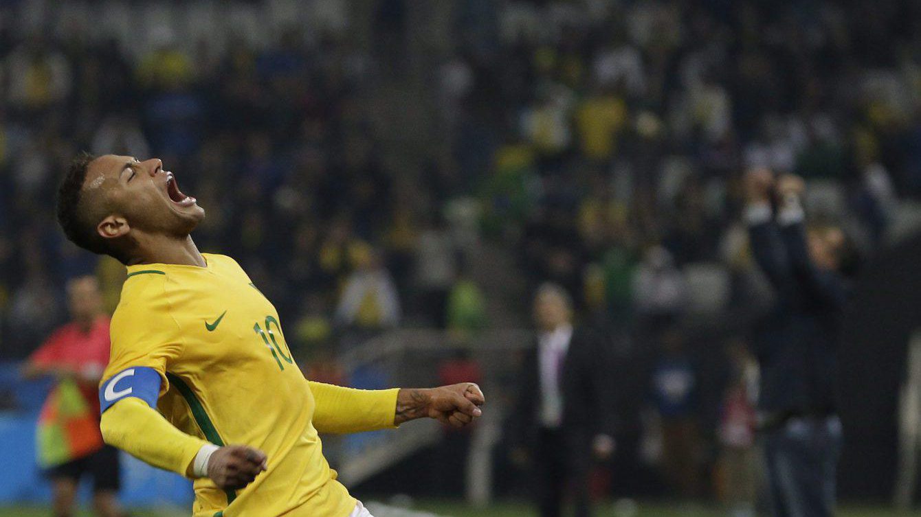 Brazil's Neymar celebrates at the end of a quarter-final match of the men's Olympic football tournament against Colombia in Sao Paulo, Brazil, Saturday Aug. 13, 2016. Brazil won 2-0 and qualified for the semi-finals.(AP Photo/Leo Correa)