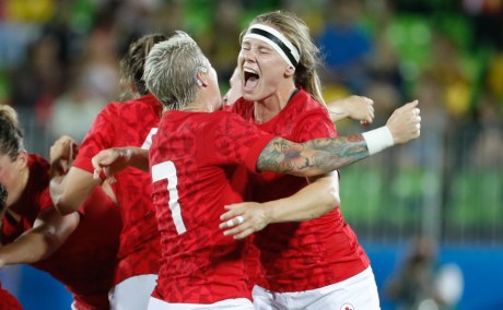 Canada's players celebrates after winning the women's rugby sevens bronze medal match against Great Britain at the Summer Olympics in Rio de Janeiro, Brazil, Monday, Aug. 8, 2016. (Photo/Stephen Hosier)Canada's players celebrates after winning the women's rugby sevens bronze medal match against Great Britain at the Summer Olympics in Rio de Janeiro, Brazil, Monday, Aug. 8, 2016. (Photo/Mark Blinch)