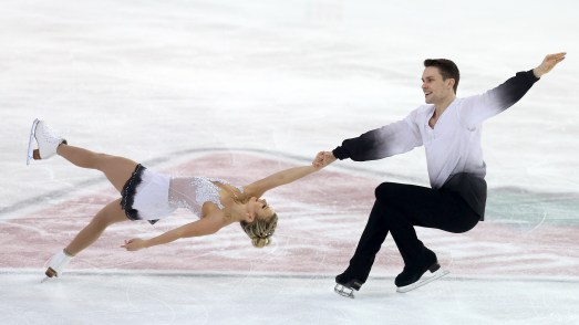 Kirsten Moore-Towers and Michael Marinaro in the free skate at the Canadian Tire National Skating Championships, January, 21, 2017 PHOTO: Greg Kolz