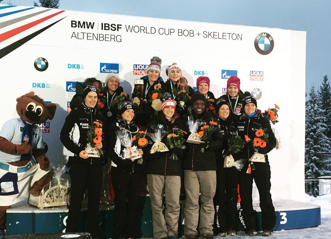 Kaillie Humphries & Melissa Lotholz (centre, top row) on the Altenberg World Cup podium with the top six teams on January 6, 2017 (Photo: IBSF). 