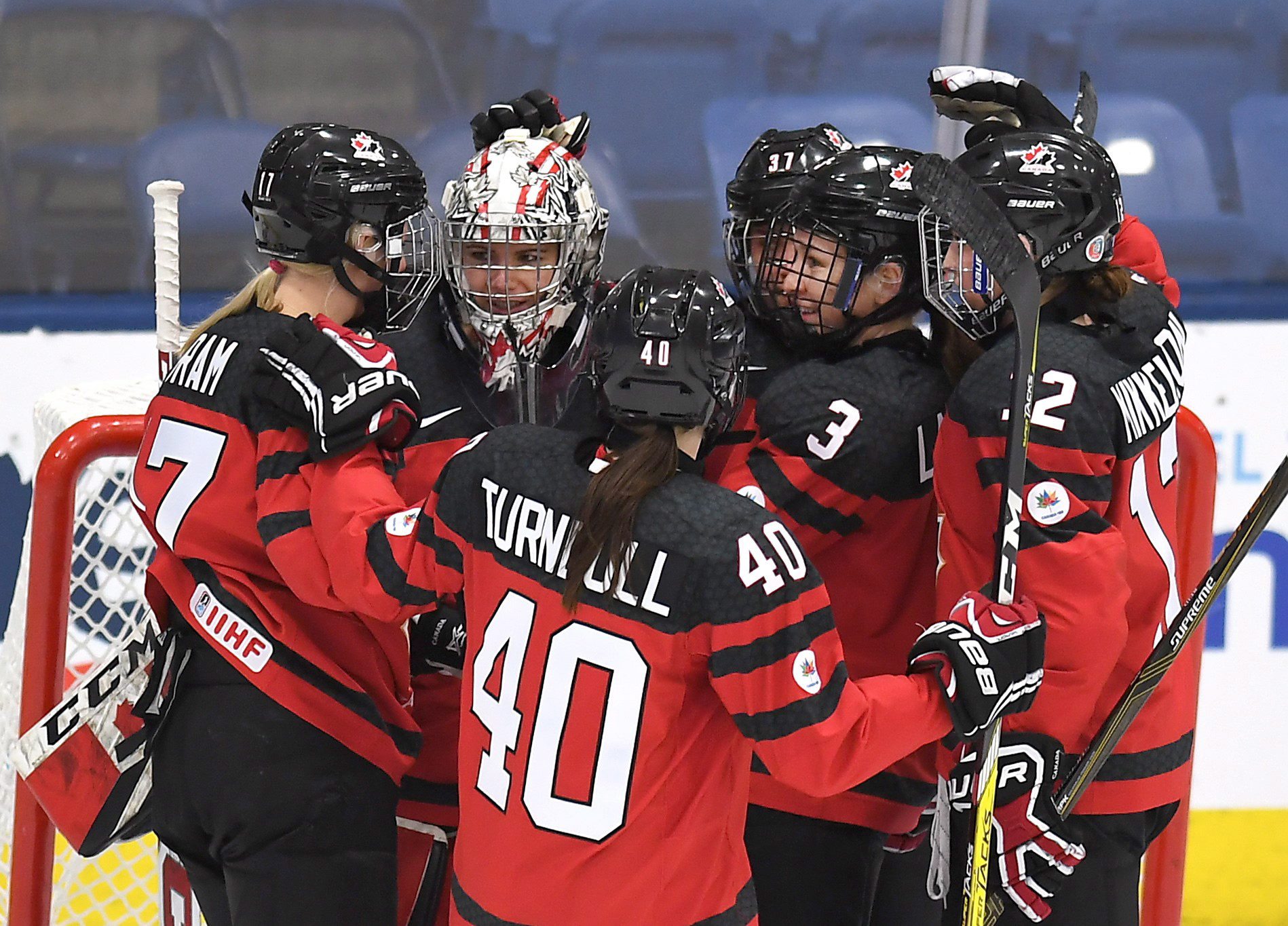 Team Canada defeats Russia for first win of women's hockey worlds ...