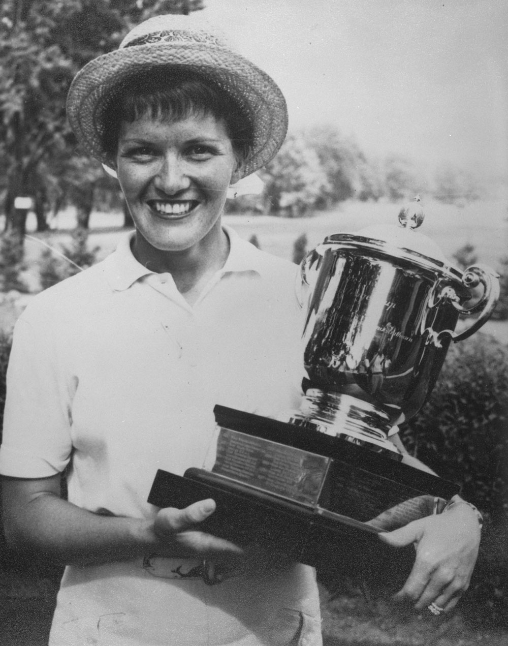 Marlene Stewart Streit (Hockey Hall of Fame / Library and Archives Canada / PA-050472)