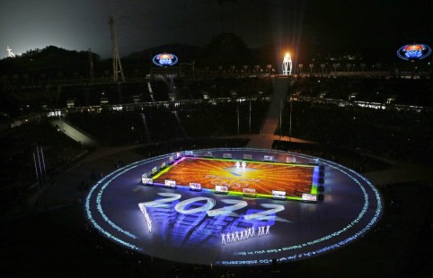 APTOPIX Pyeongchang Olympics Closing Ceremony Performers dressed as pandas take the stage as Beijing is celebrated as the next host city for the 2022 Winter Olympics during the closing ceremony of the 2018 Winter Olympics in Pyeongchang, South Korea, Sunday, Feb. 25, 2018. (AP Photo/Charlie Riedel)