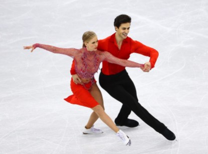 CB6P6134 Team Canada's Kaitlyn Weaver and Andrew Poje skate in the ice dance short program at PyeongChang 2018, Monday, February 19, 2018. COC Photo by Vaughn Ridley
