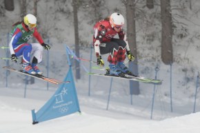 Brittany Phelan competes in women's ski cross at PyeongChang 2018