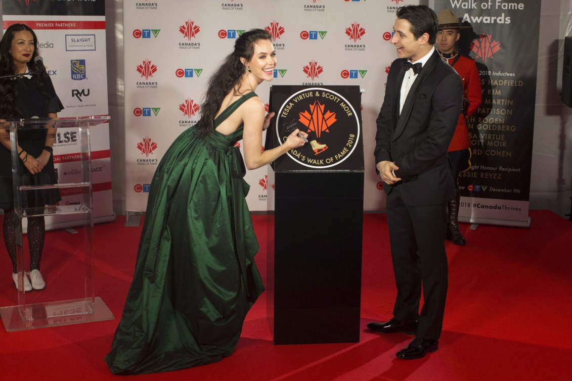 Tessa and Scott with their Canadian Walk of Fame sign unveiling 