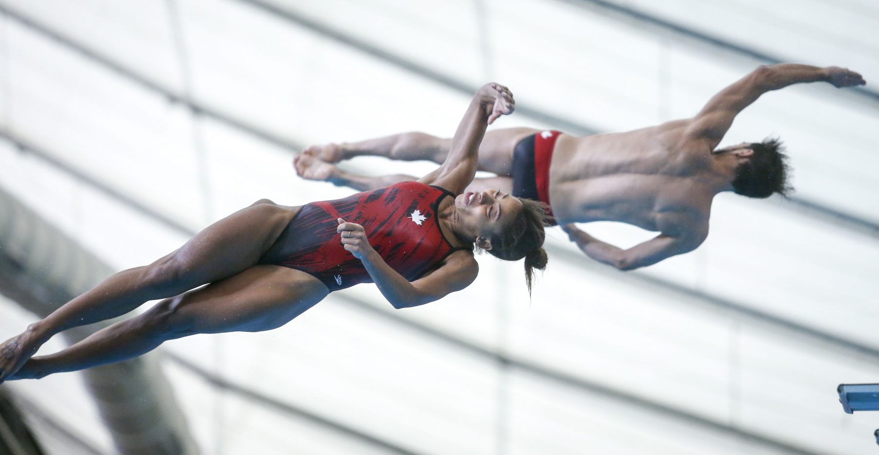 Jump into the daily life of Team Canada divers in training Team