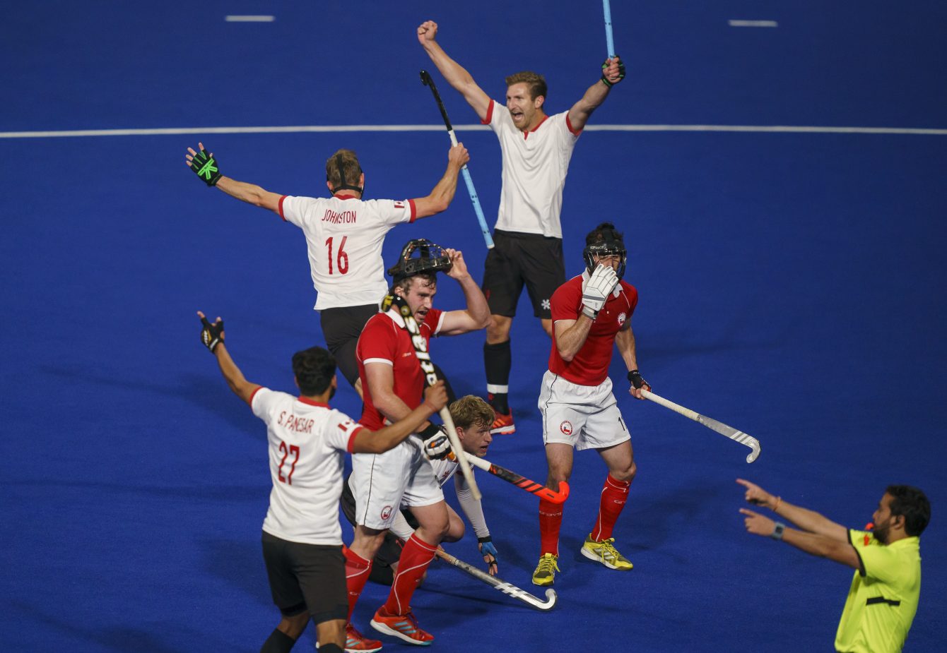 Men's Field Hockey celebrates advancing to the Lima 2019 gold medal final