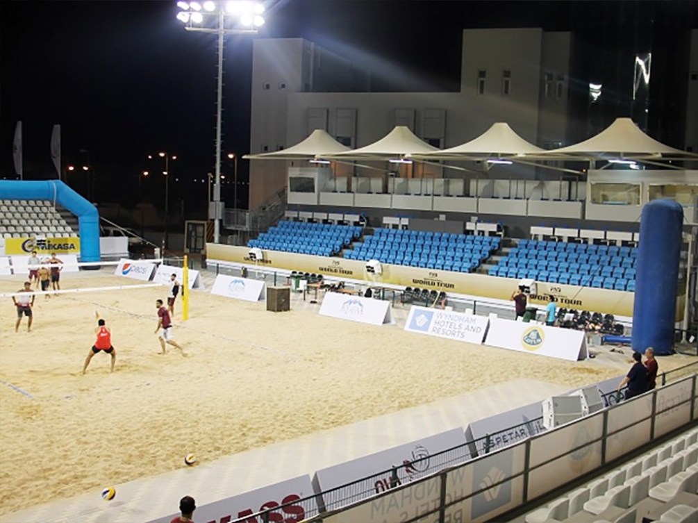 Beach volleyball is taking place at the Al-Gharafa club in Doha