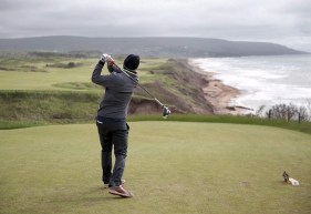 View of the 18th hole at the Cabot Cliffs golf course