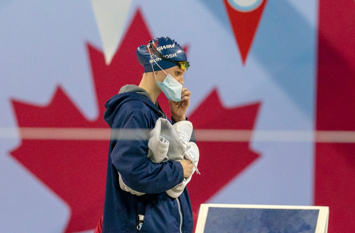 Summer McIntosh arrives for the Women’s 200m Freestyle at the 2020 Olympic Swimming Trials in Toronto