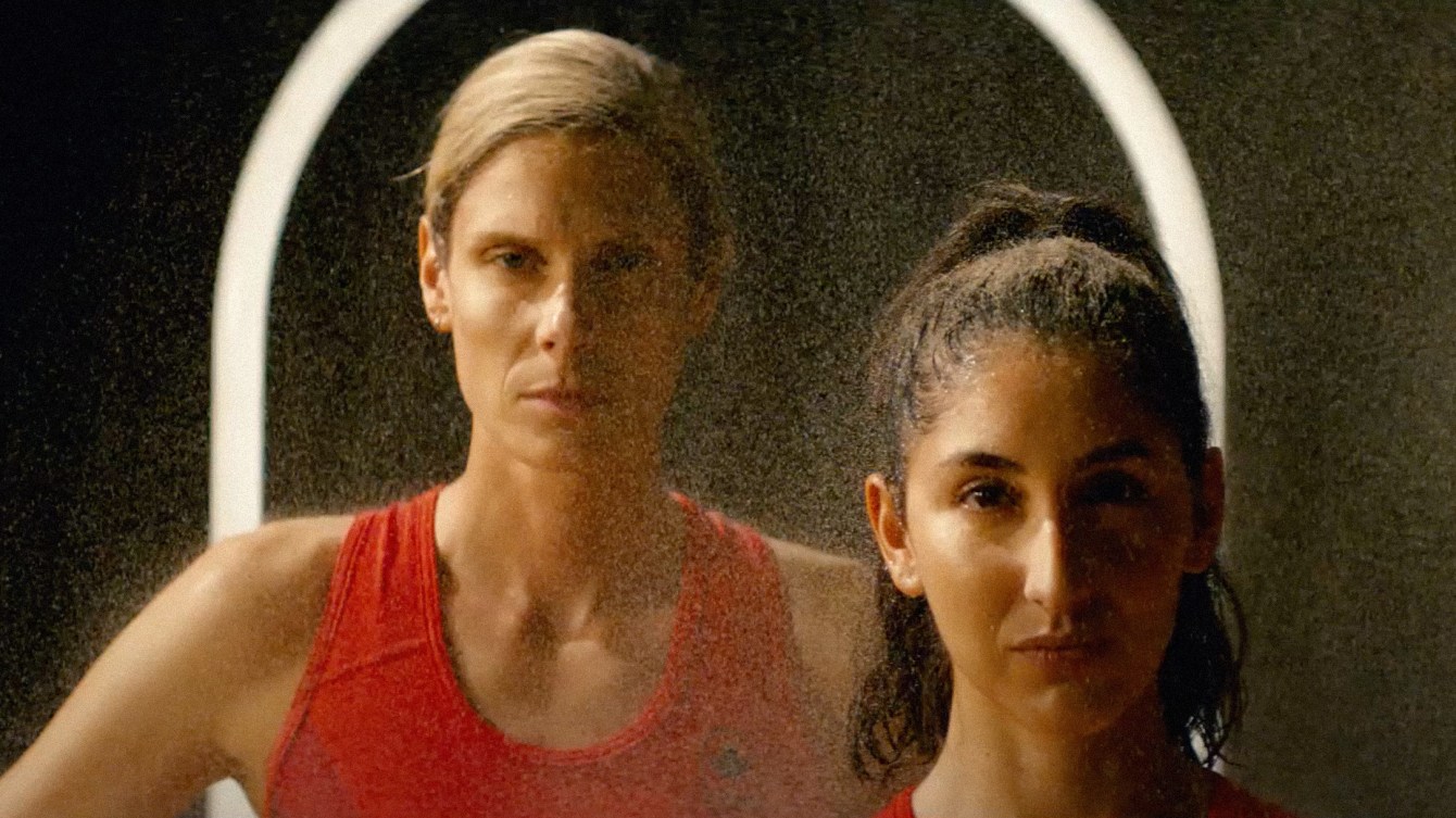 Sarah Pavan & Melissa Human-Paredes - Glory From Anywhere