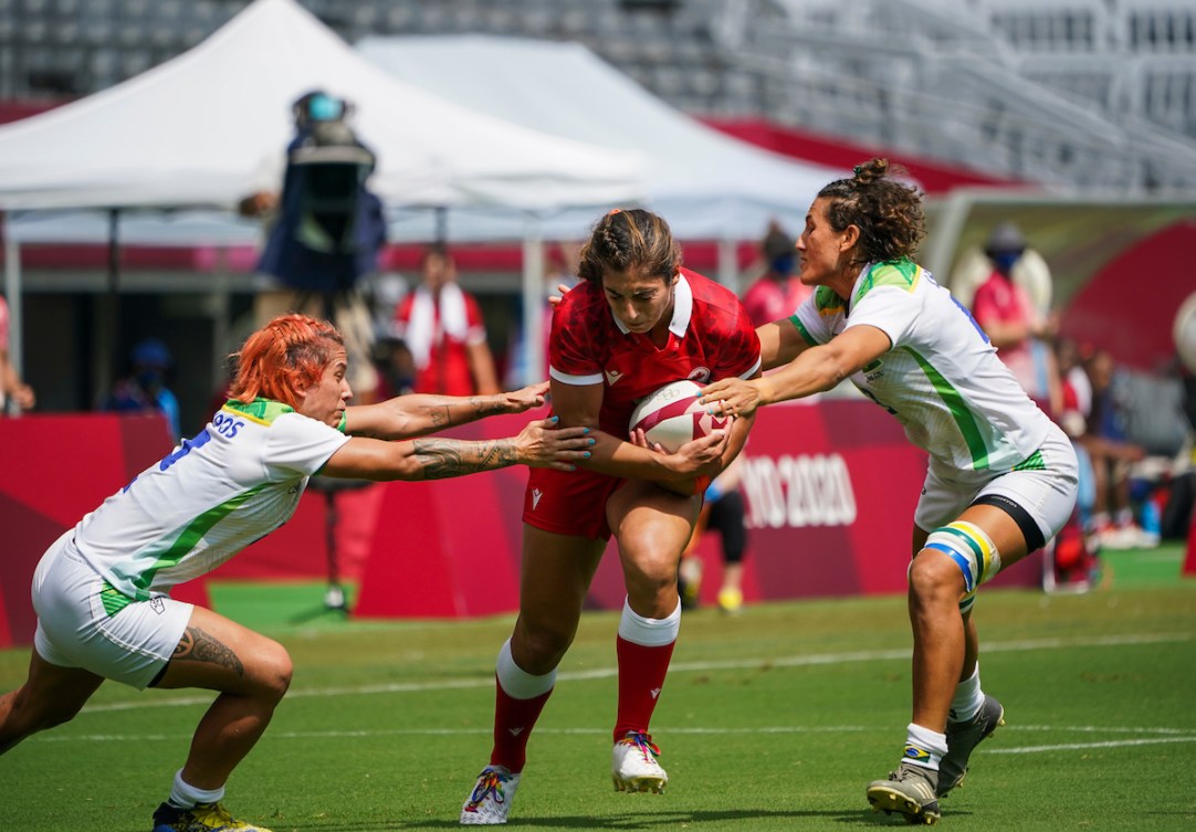 Team Canada Bianca Farella runs the ball