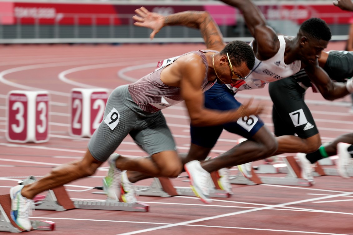 Block start at. Бег на 100 метров. Olympic games 100m Race».