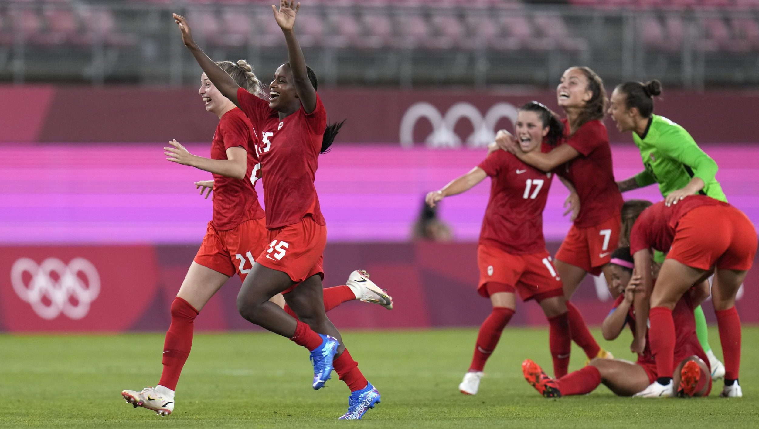 U.S. Women's Soccer Clinches Group at Rio Olympics 