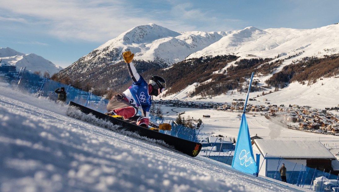 Arnaud Gaudet competes in snowboard.