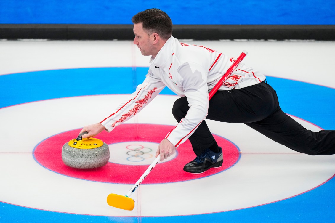 Timely steals and tight defensive play gives Switzerland 5-3 win over  Canada in men's curling - Team Canada - Official Olympic Team Website