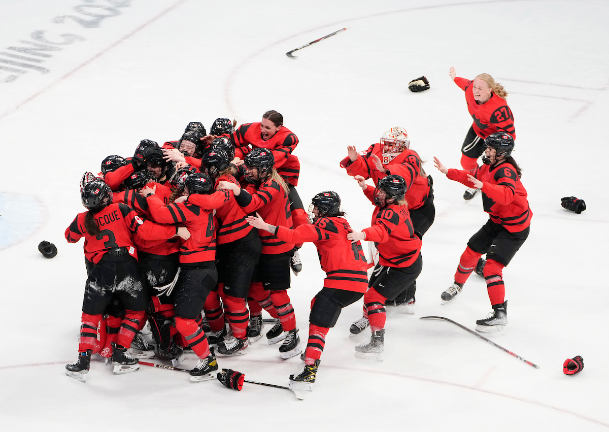 Team Canada wins women's hockey gold at Beijing 2022 - Team Canada - Official Olympic Team Website Team Canada wins women's hockey gold at Beijing 2022 - Team Canada - Official Olympic Team Website