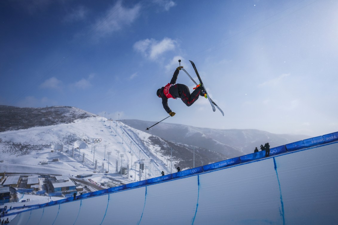 Noah Bowman performs a ski trick in the halfpipe 